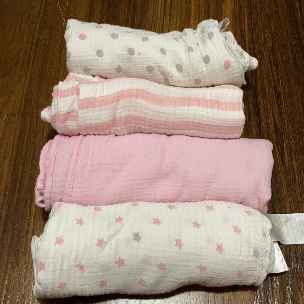 Aden + Anais muslin swaddles